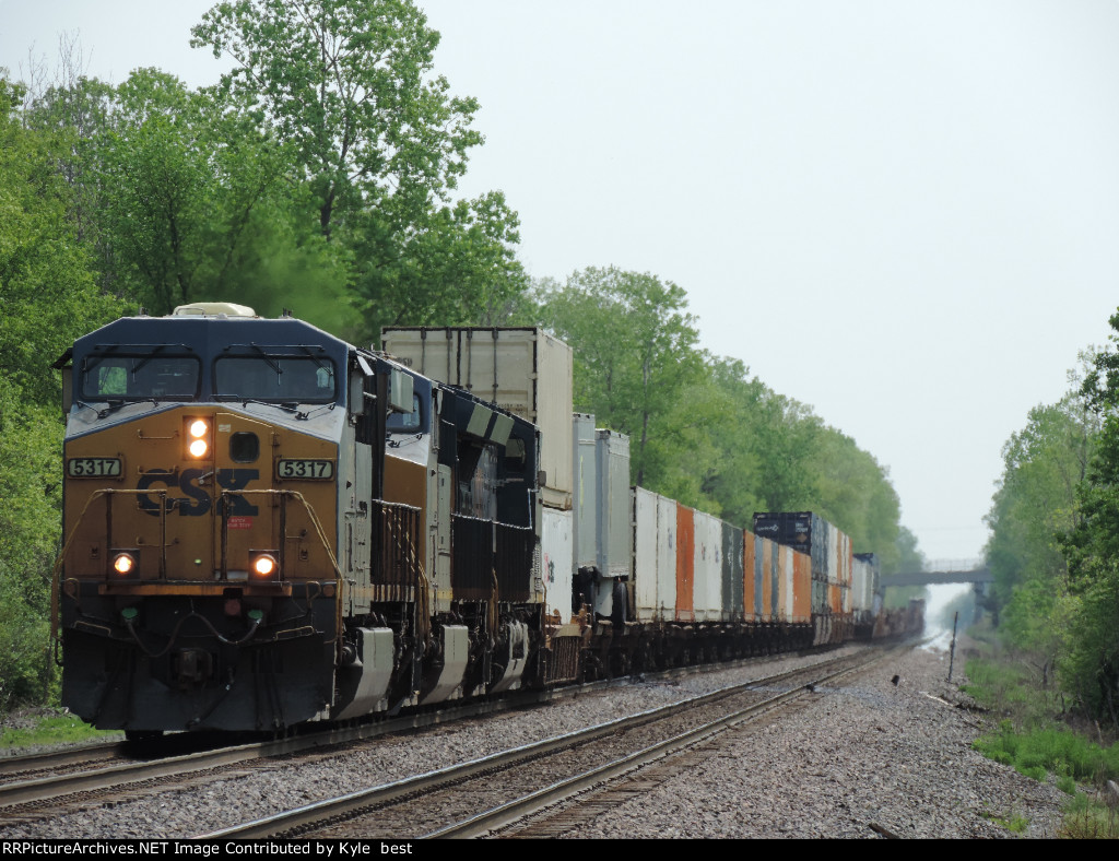 CSX 5317 on I017